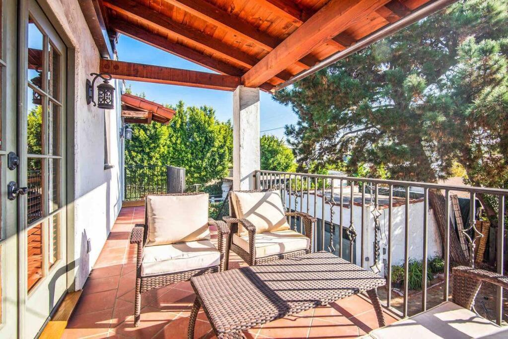 The Spanish Hideaway ロサンゼルス エクステリア 写真