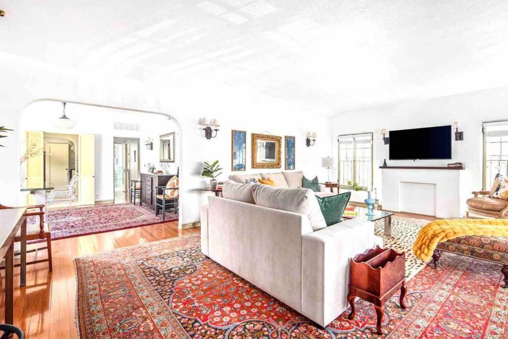 The Spanish Hideaway ロサンゼルス エクステリア 写真